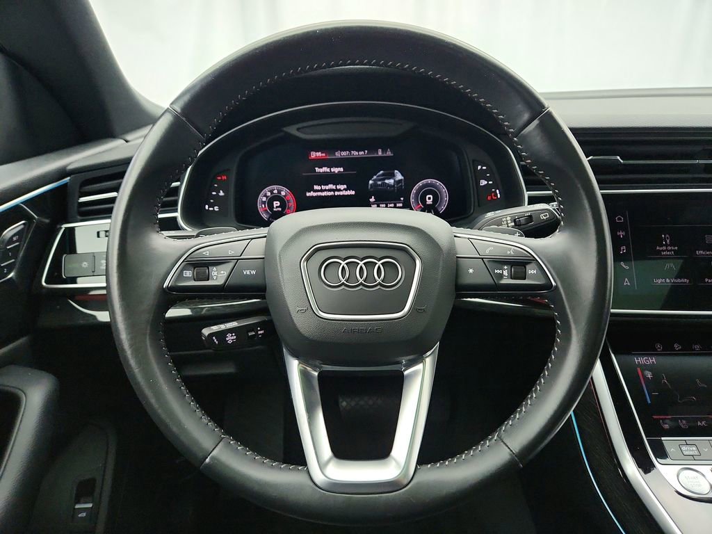 Used 2019 Audi Q8 Premium Plus w/ Premium Plus AWD/4WD image 15