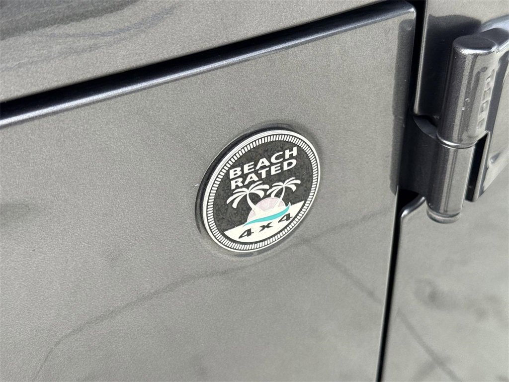 Used 2022 Jeep Wrangler Unlimited Sport image 29