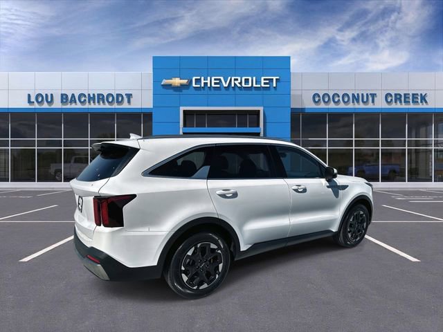 Used 2024 Kia Sorento S FWD image 8
