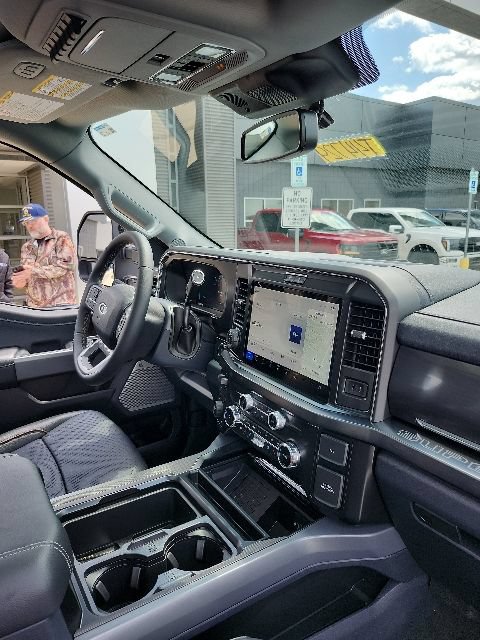 New 2026 Ford F350 Lariat w/ Black Appearance Package AWD/4WD image 27