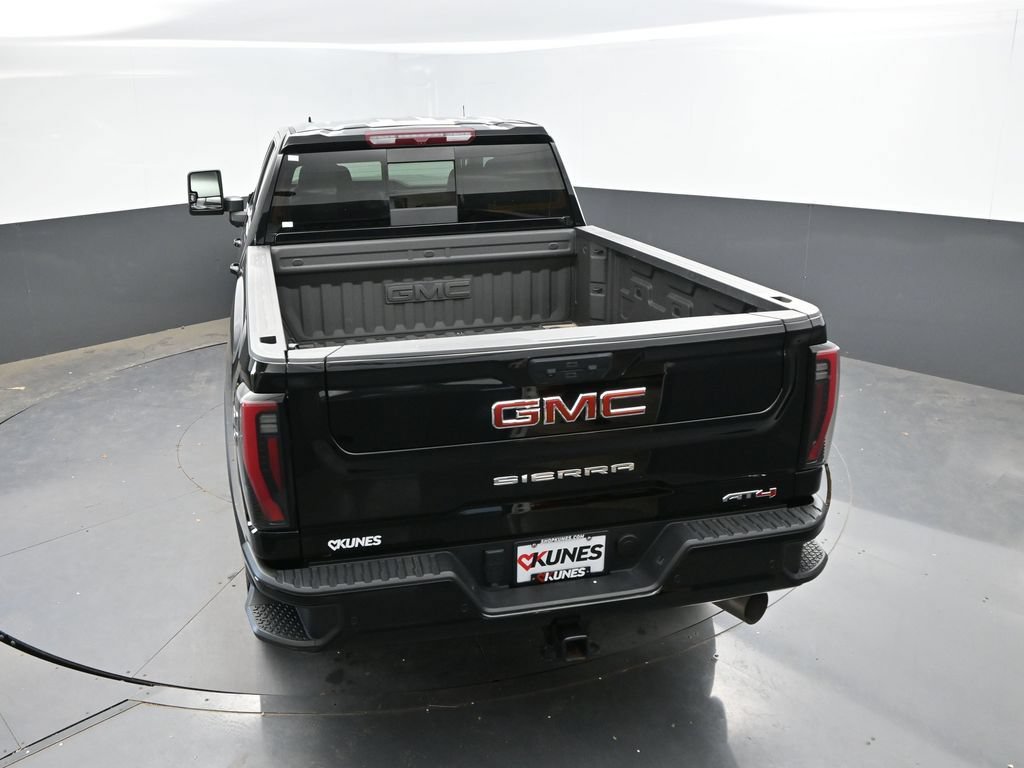 Used 2025 GMC Sierra 2500 AT4 AWD/4WD image 32