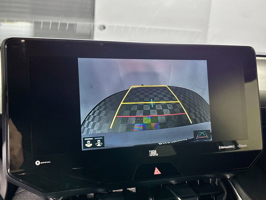 Used 2021 Toyota Venza XLE w/ Softex Package image 17