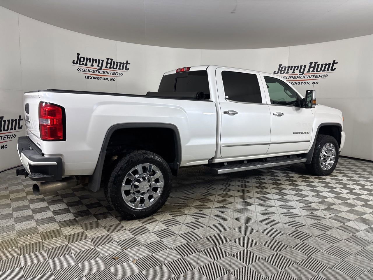 Used 2019 GMC Sierra 2500 Denali image 4