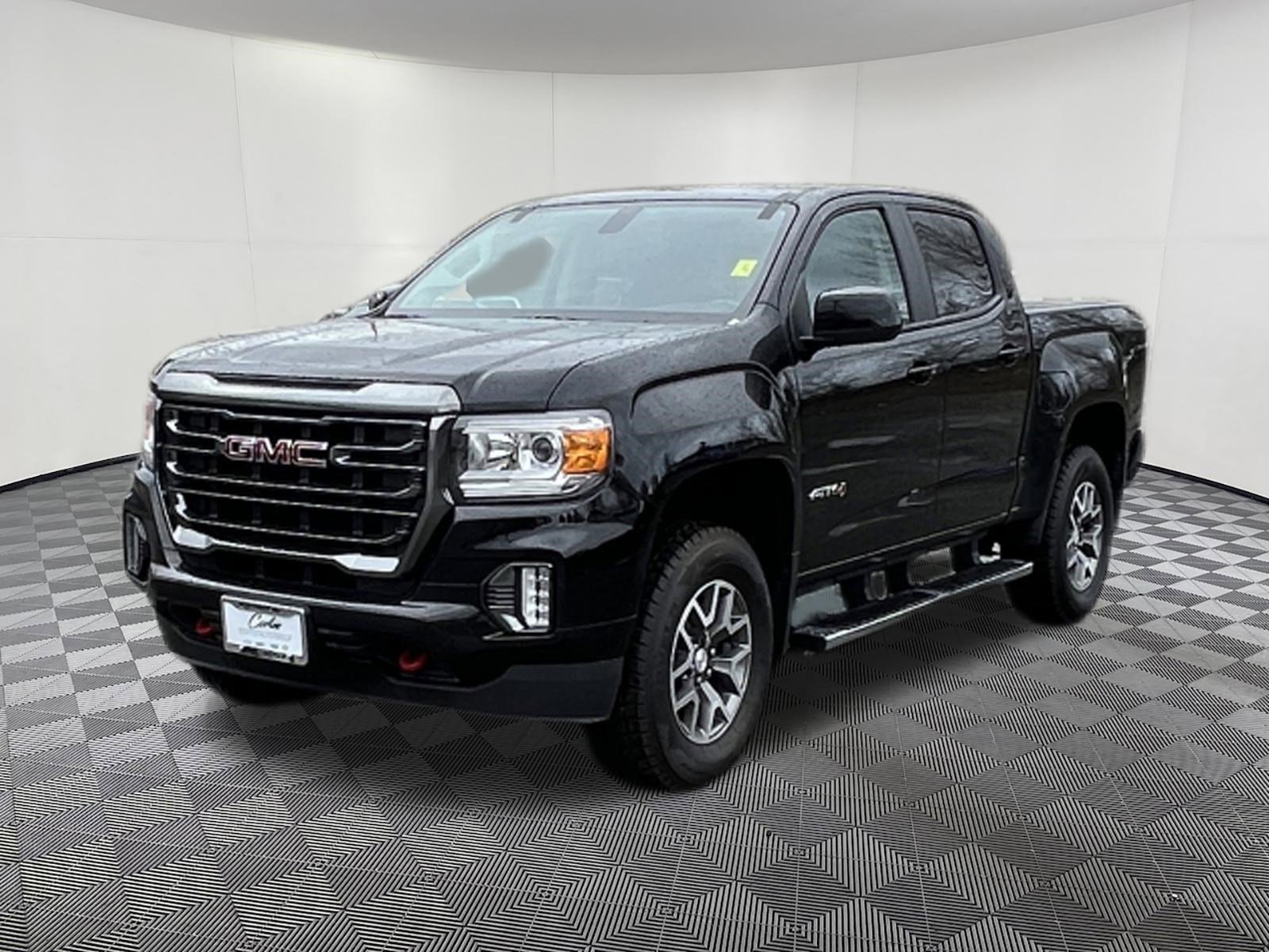 Used 2022 GMC Canyon AT4 image 3