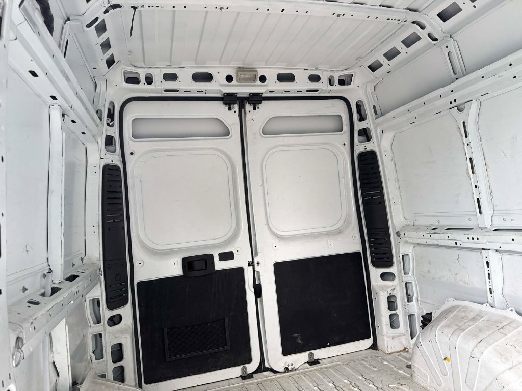 Used 2023 RAM ProMaster 2500 w/ Convenience Group FWD image 10