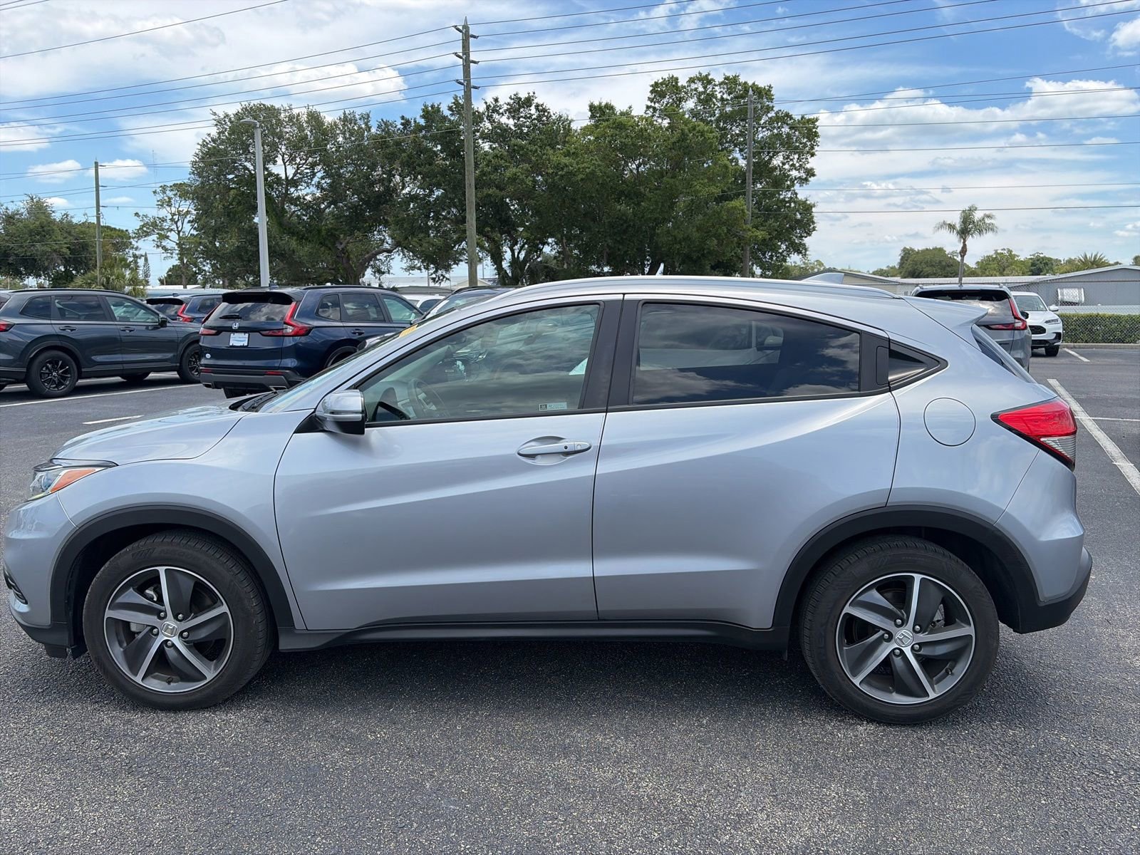 Used 2022 Honda HR-V EX image 4
