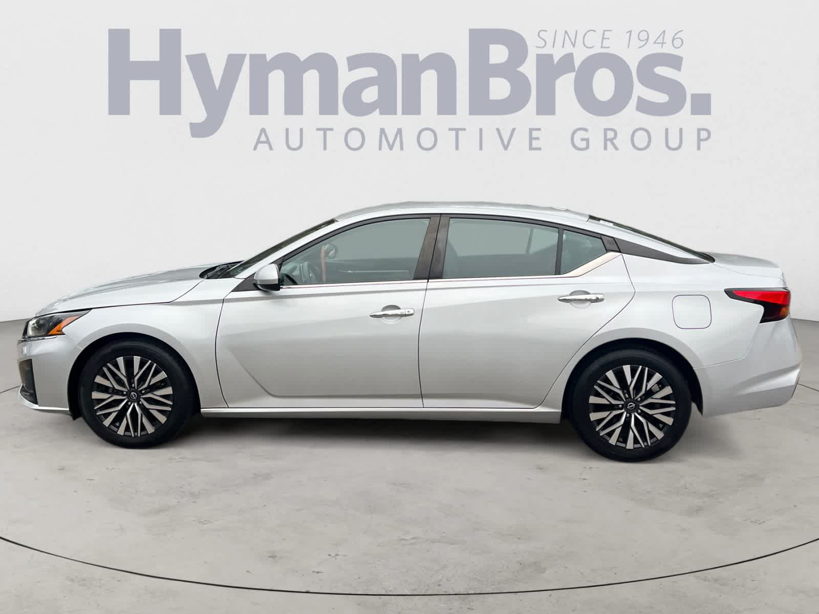 Certified 2023 Nissan Altima 2.5 SV FWD image 7