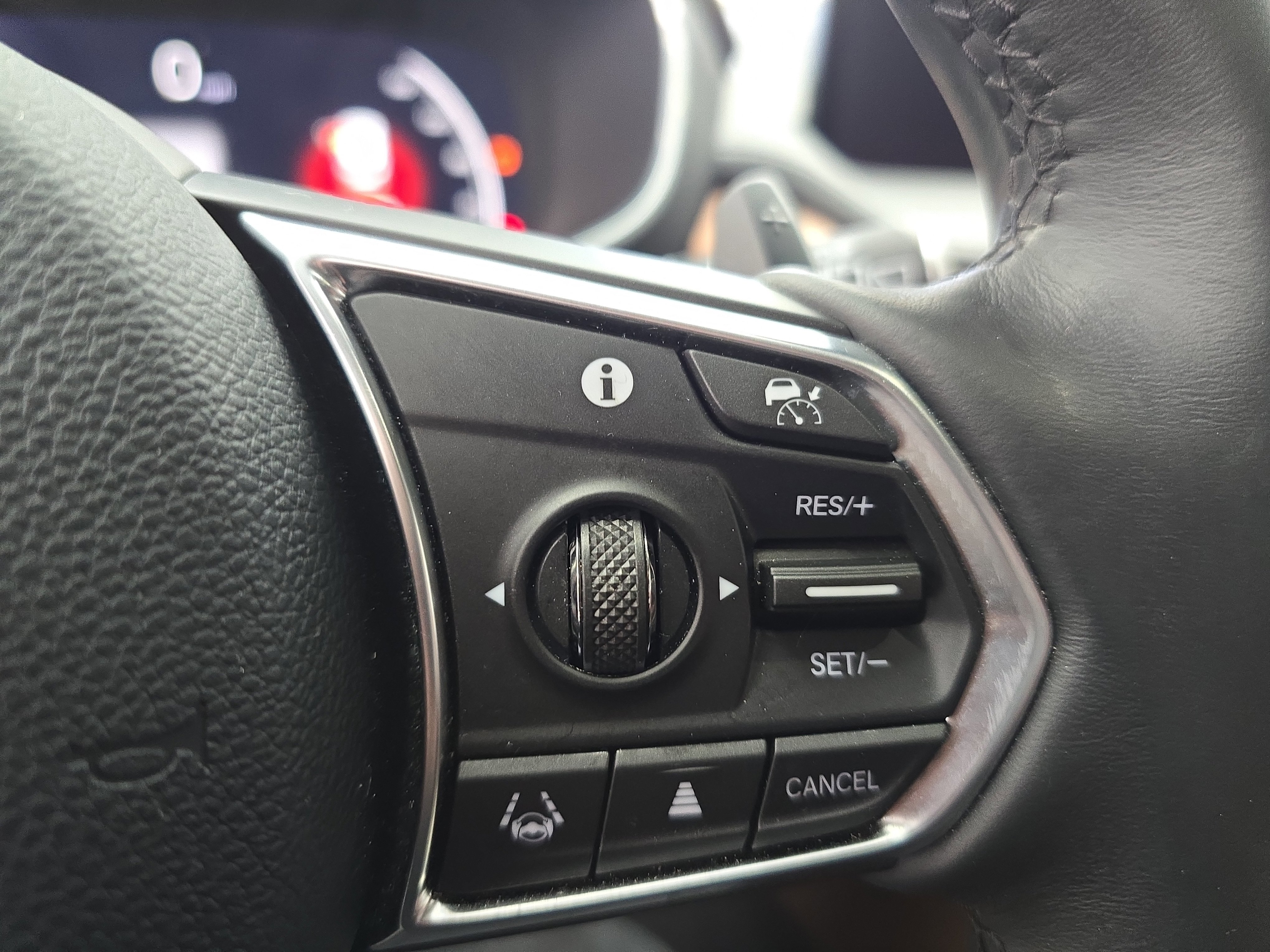 Used 2023 Acura MDX FWD w/ Technology Package image 20