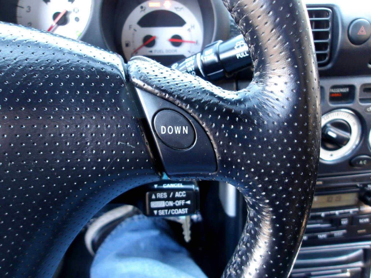 Used 2003 Toyota MR2 image 20