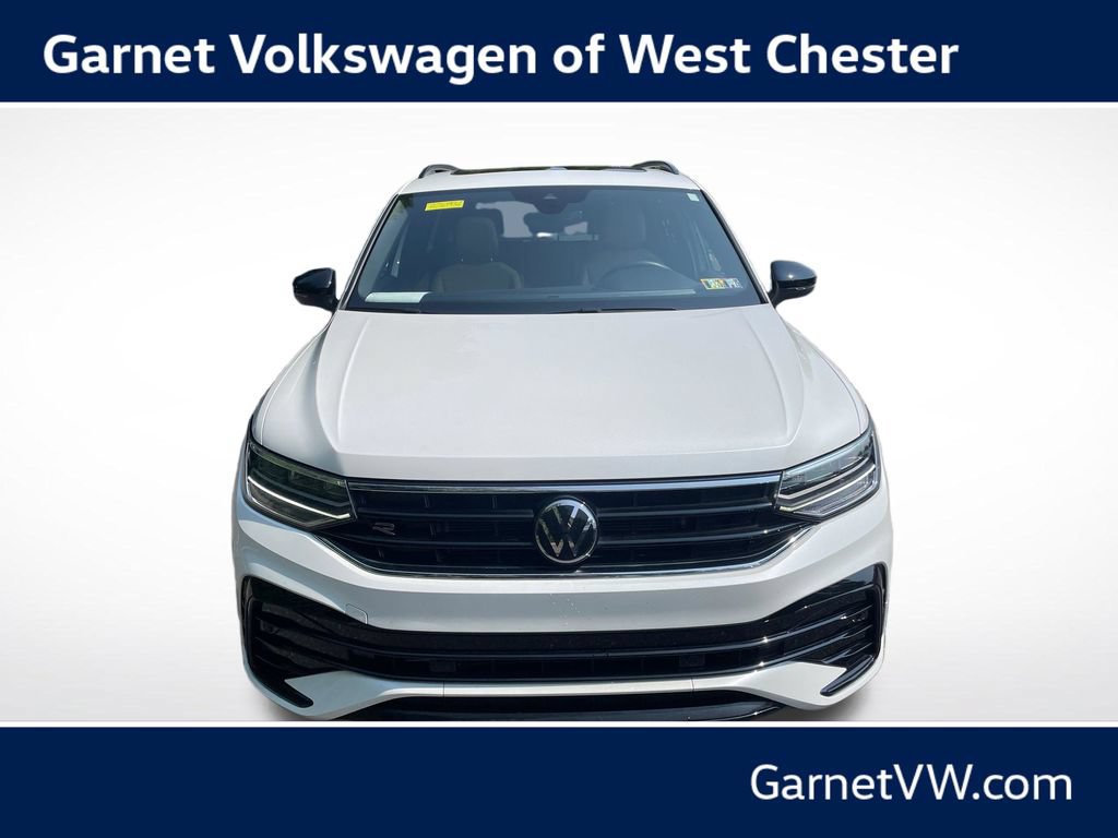 Used 2023 Volkswagen Tiguan SE R-Line AWD/4WD image 9