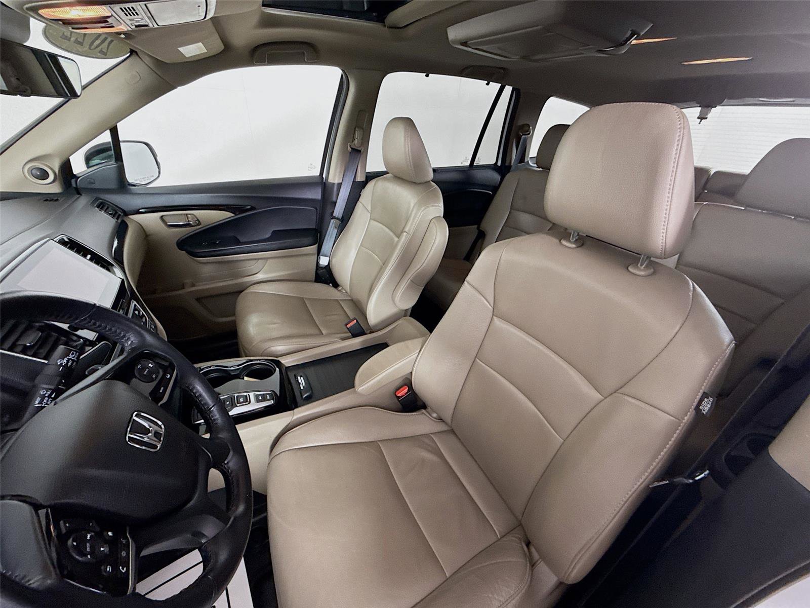 Used 2022 Honda Pilot Touring image 5