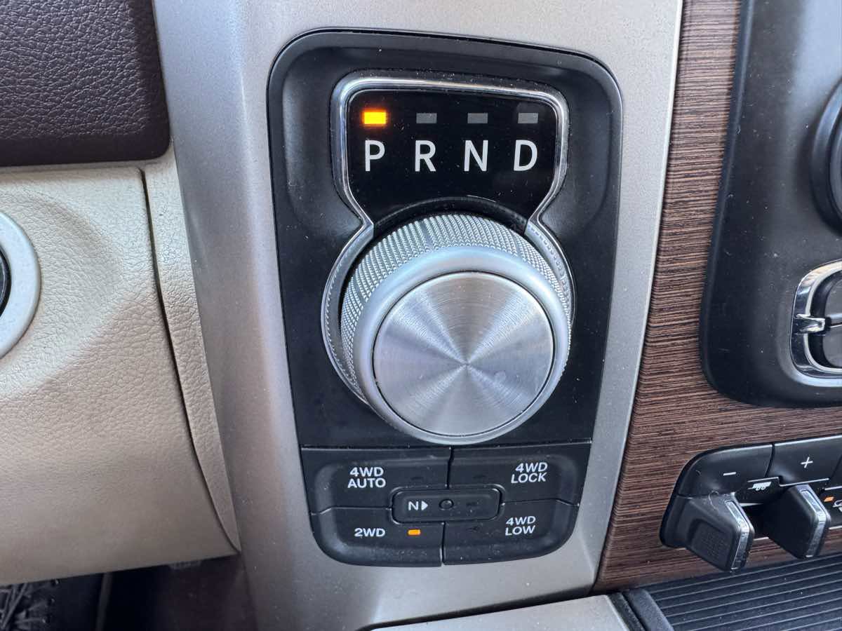 Used 2016 RAM 1500 Laramie w/ Convenience Group image 28