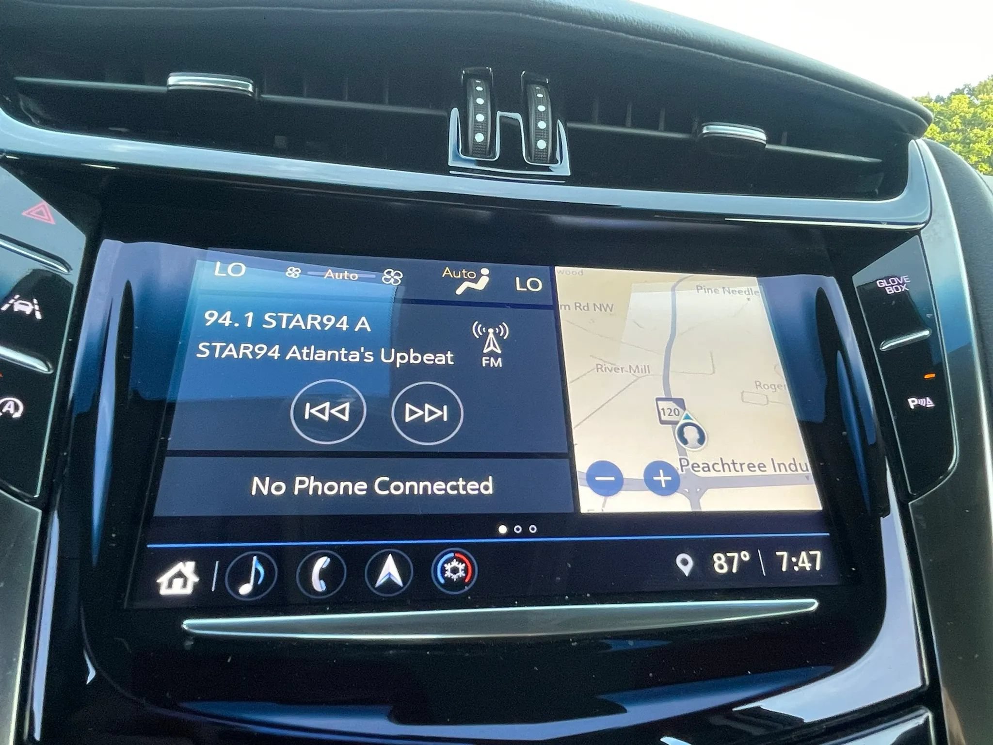 Used 2019 Cadillac CTS Luxury RWD image 17