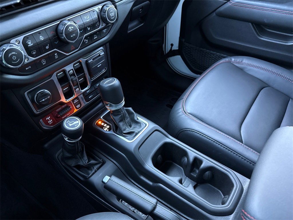 Used 2025 Jeep Gladiator Rubicon w/ Safety Group image 7