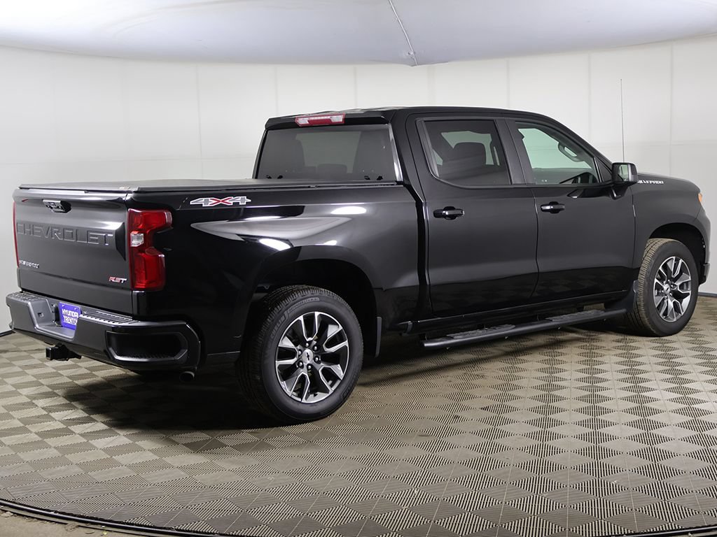 Used 2024 Chevrolet Silverado 1500 RST AWD/4WD image 9