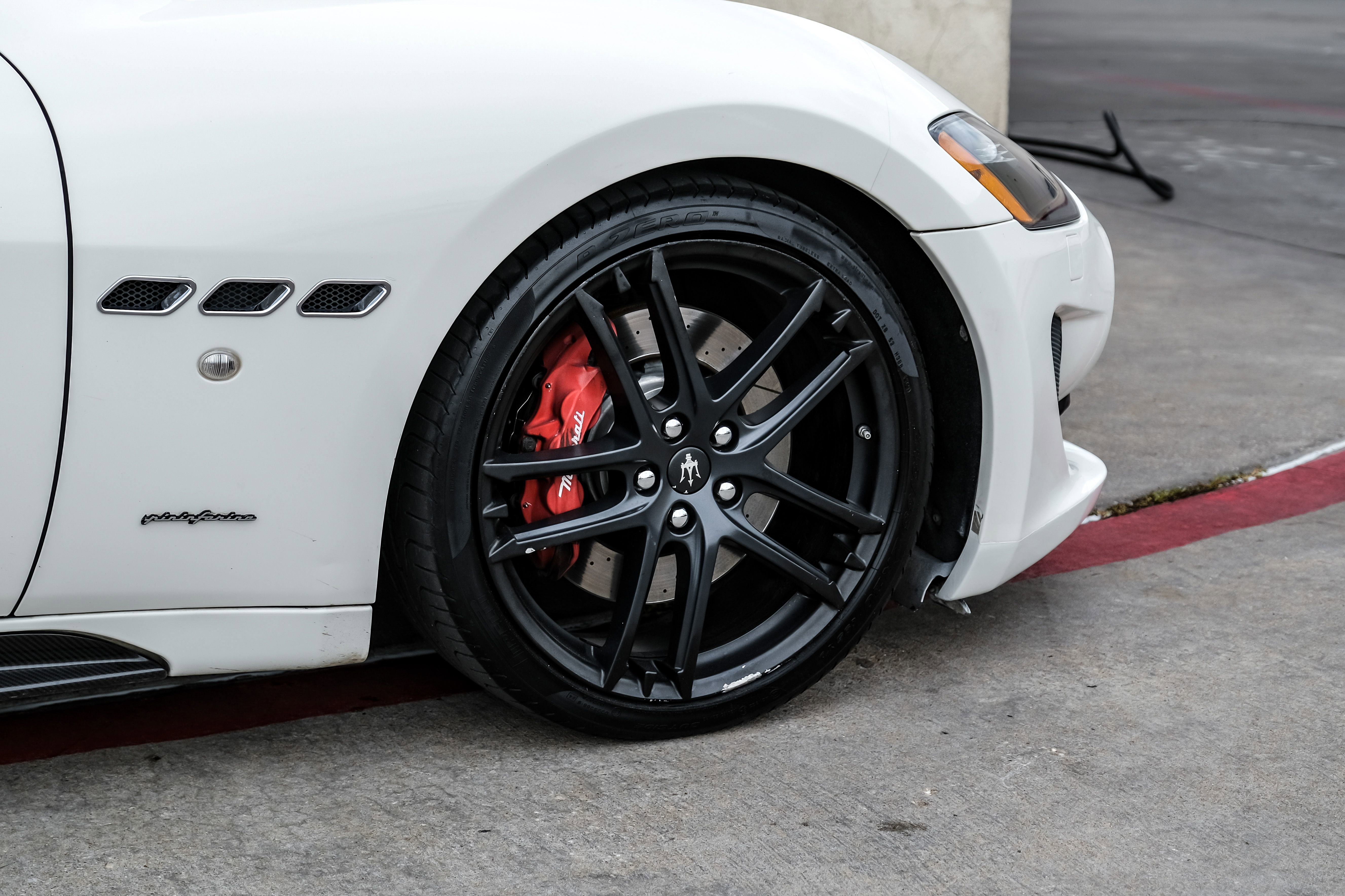 Used 2015 Maserati GranTurismo Sport RWD image 51