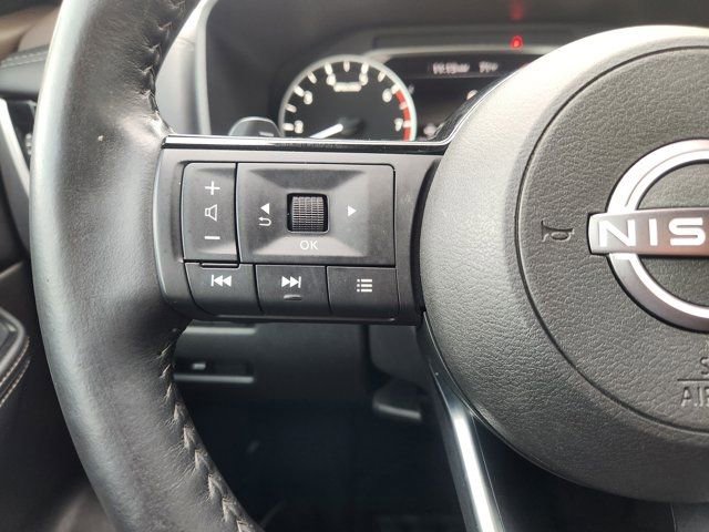 Used 2023 Nissan Rogue SL image 30