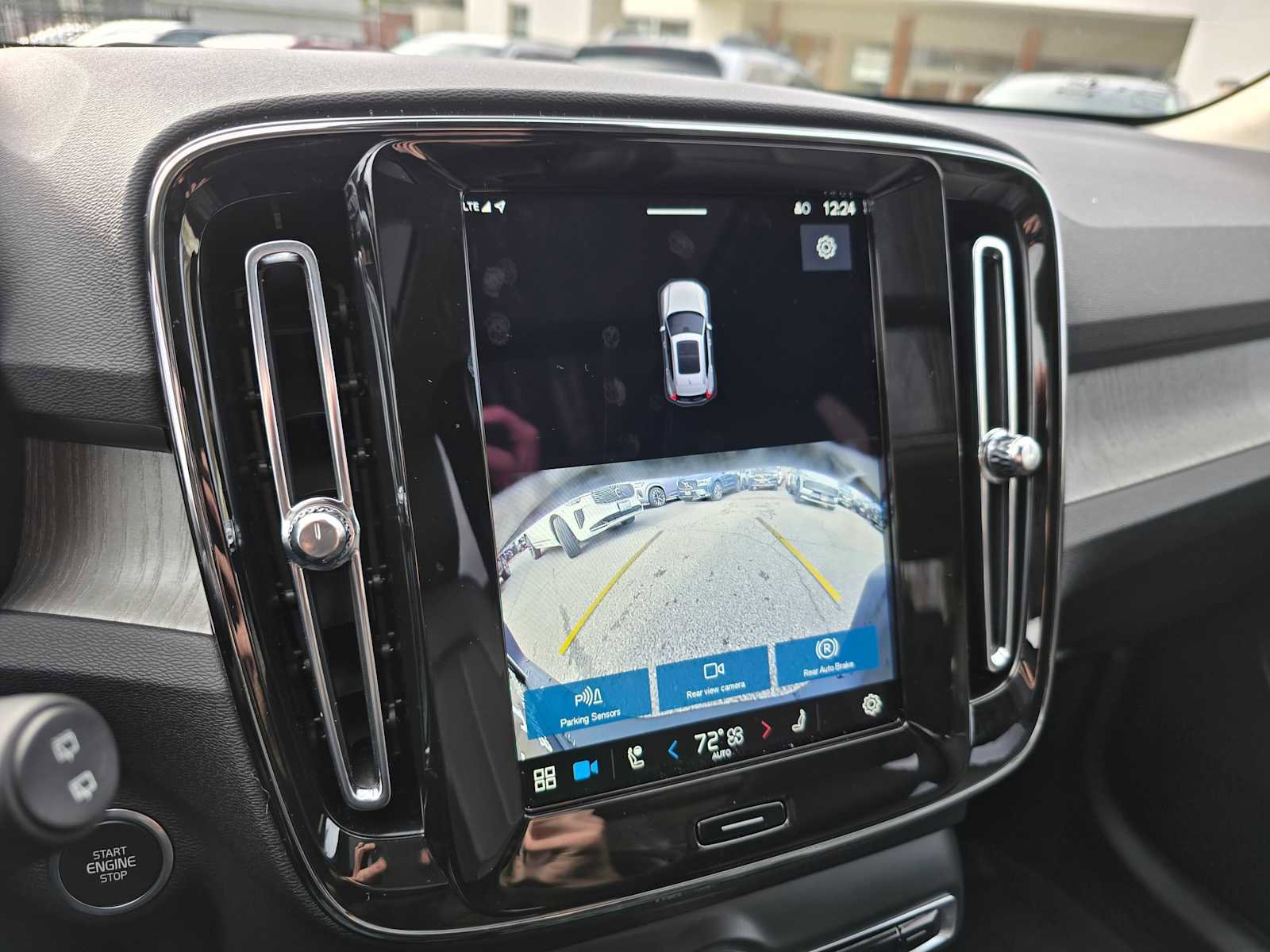 Certified 2025 Volvo XC40 B5 Core w/ Protection Package Premier image 26