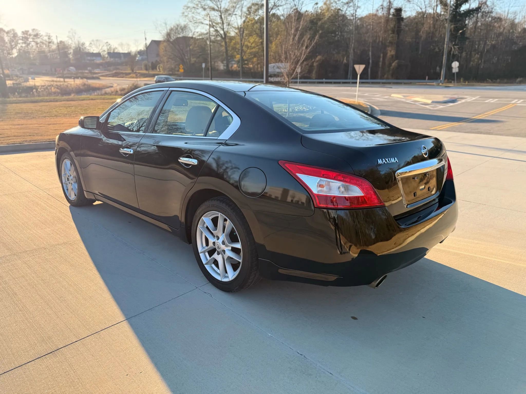 Used 2011 Nissan Maxima 3.5 S image 3