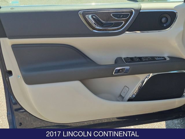 Used 2017 Lincoln Continental Select AWD/4WD image 11