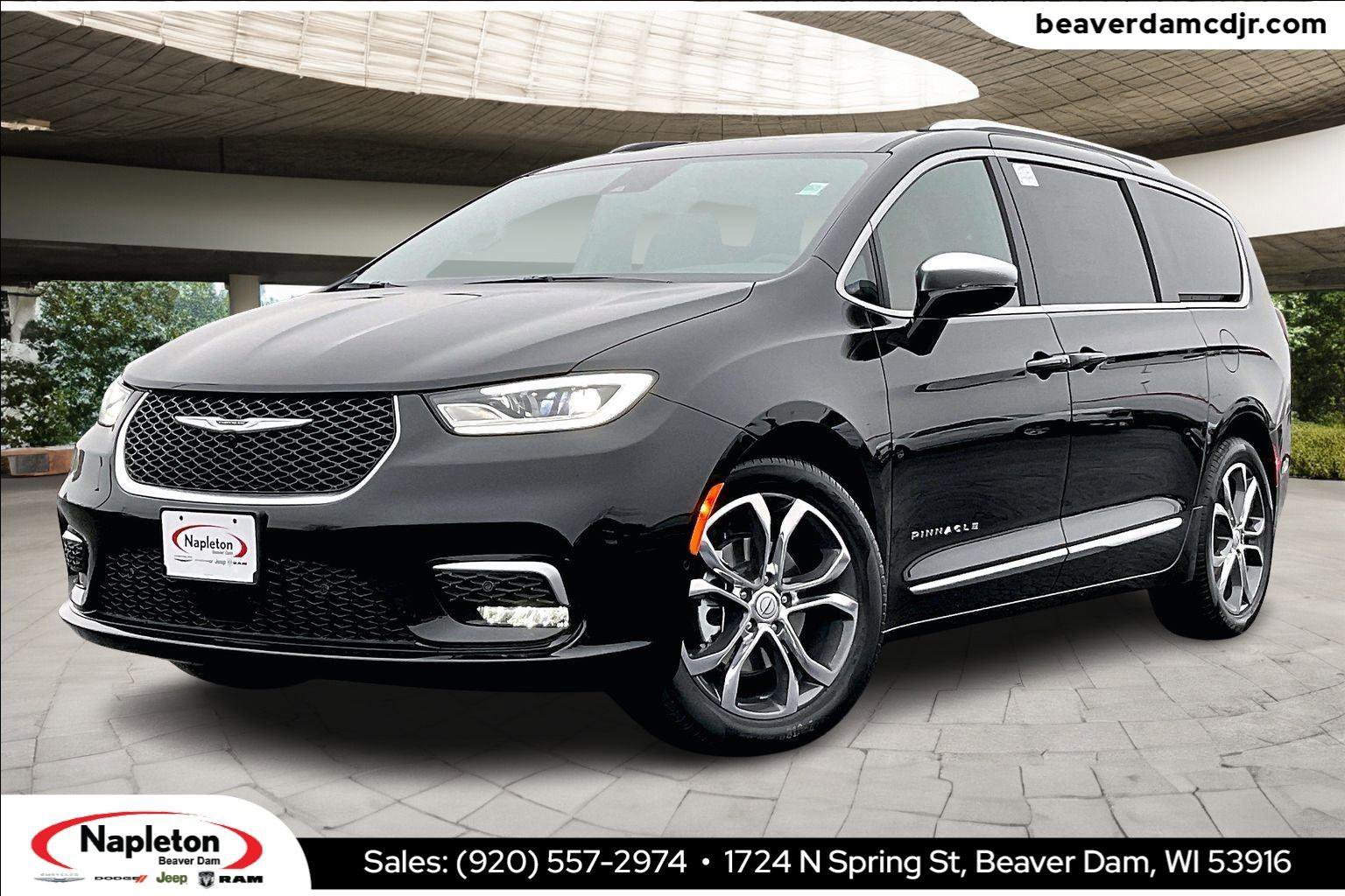 New 2026 Chrysler Pacifica Pinnacle w/ Trailer Tow Group