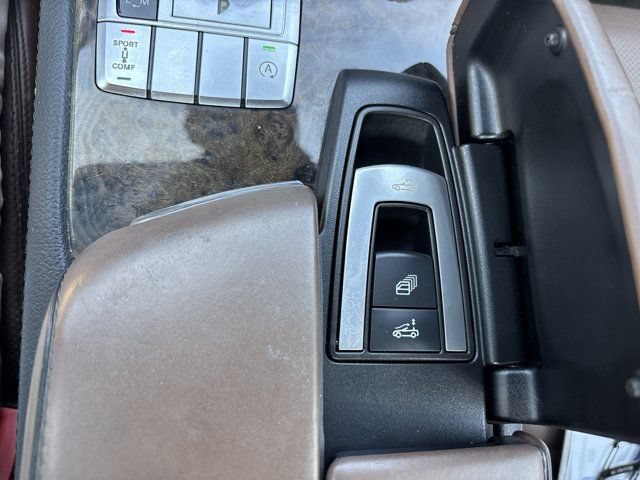 Used 2015 Mercedes-Benz SL 550 image 40