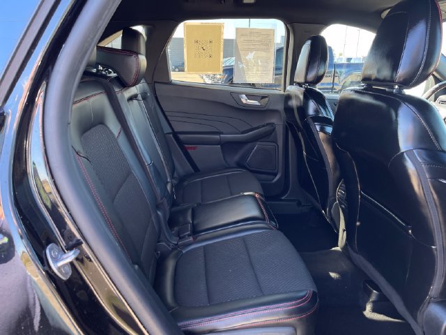 Used 2024 Ford Escape ST-Line w/ Tech Pack #1 AWD/4WD image 31