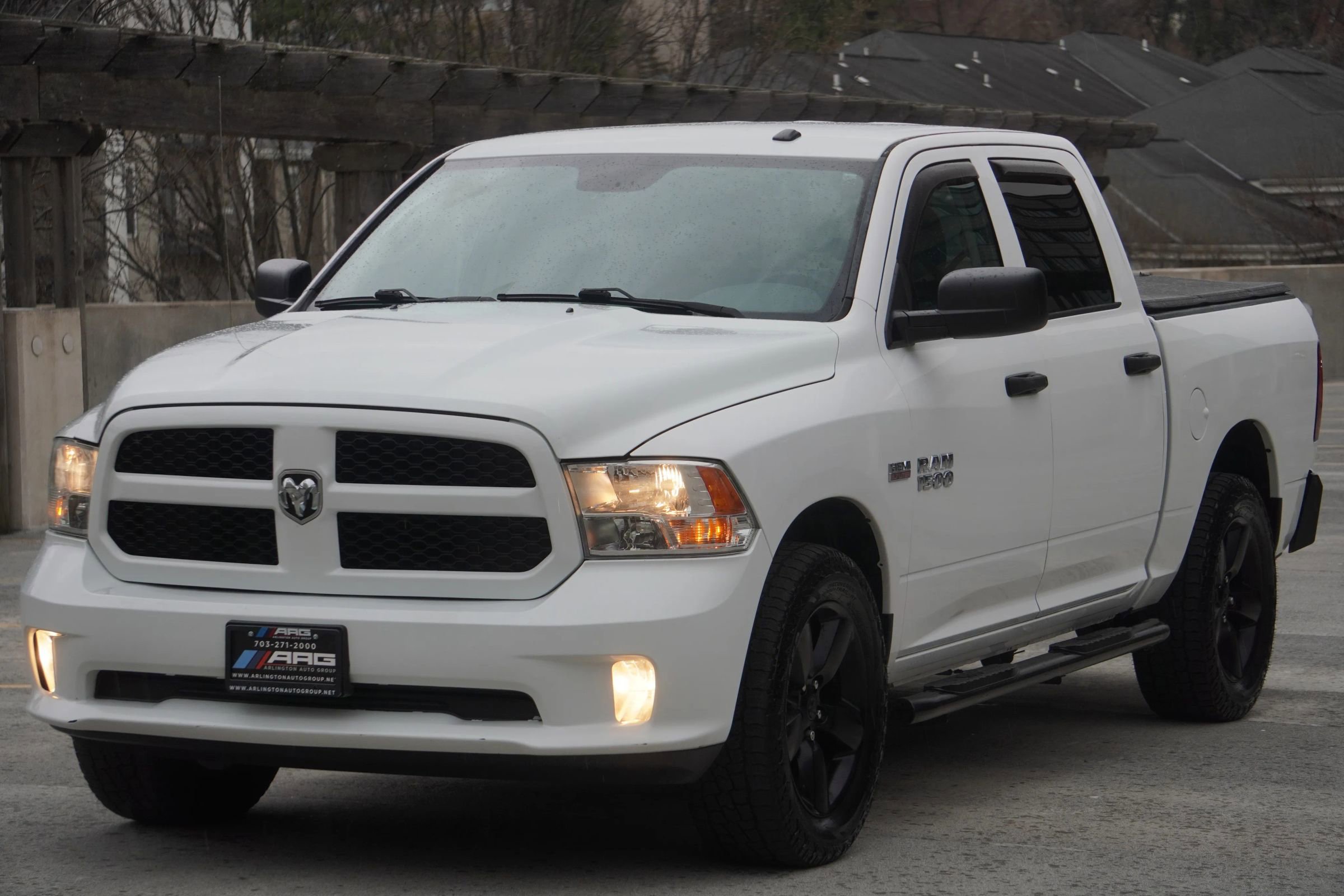 Used 2016 RAM 1500 Express AWD/4WD image 9