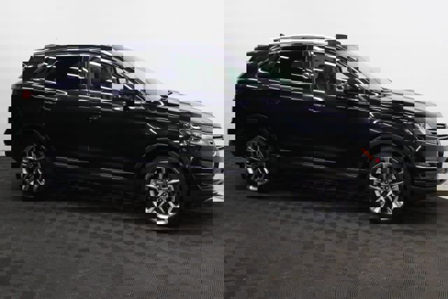 Used 2017 Lincoln MKC Reserve image 3