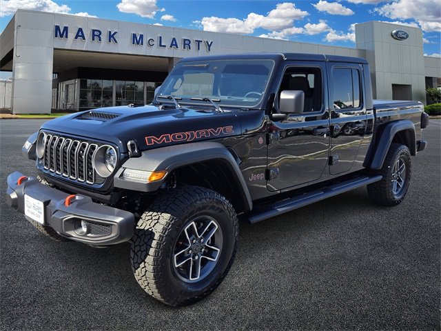 Used 2025 Jeep Gladiator Mojave w/ Convenience Group image 7