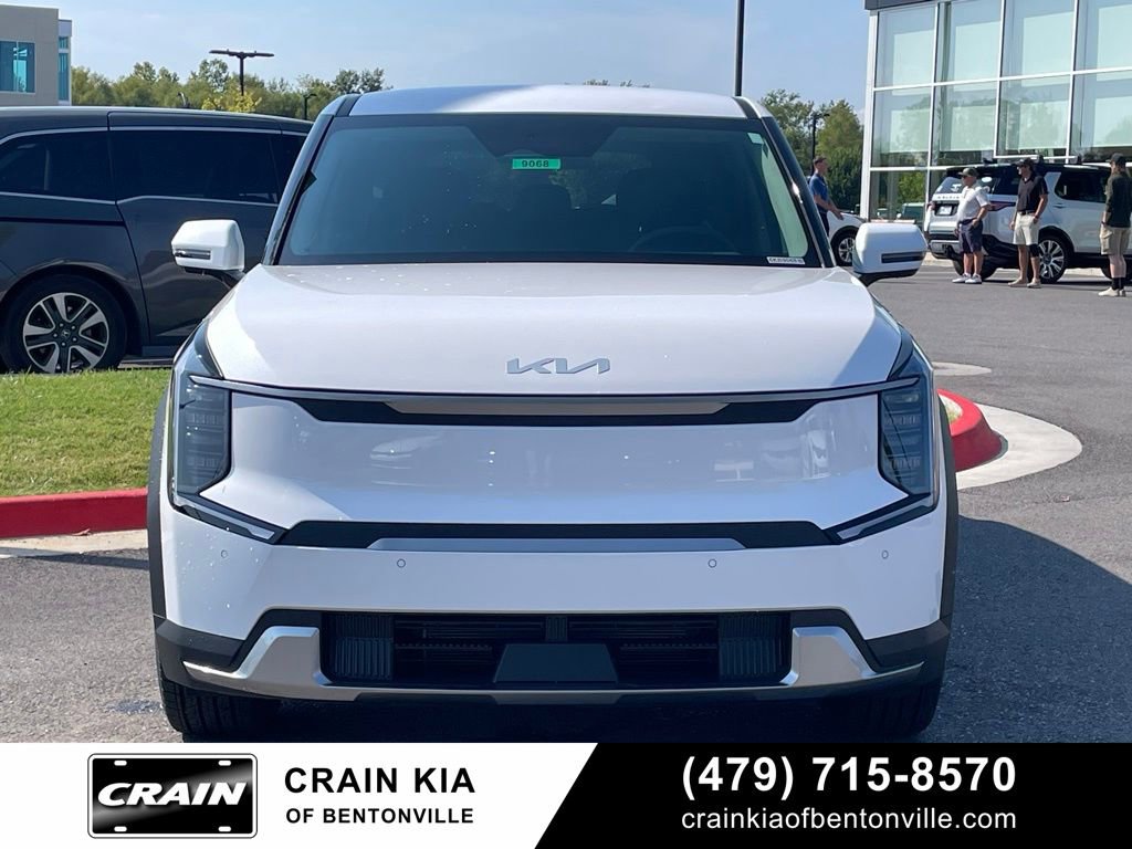 New 2026 Kia EV9 Light image 2