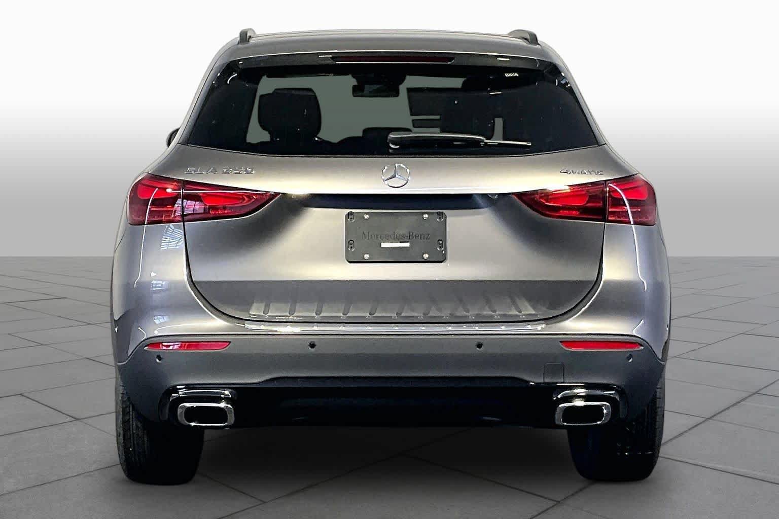 New 2026 Mercedes-Benz GLA 250 4MATIC image 4