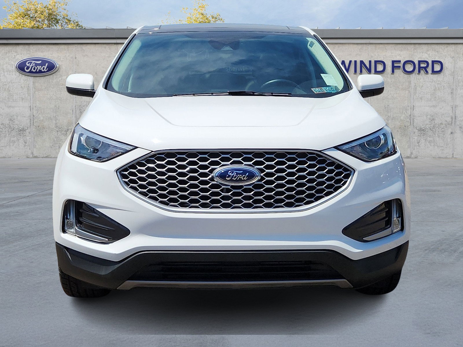 Used 2024 Ford Edge SEL w/ Convenience Package AWD/4WD image 2