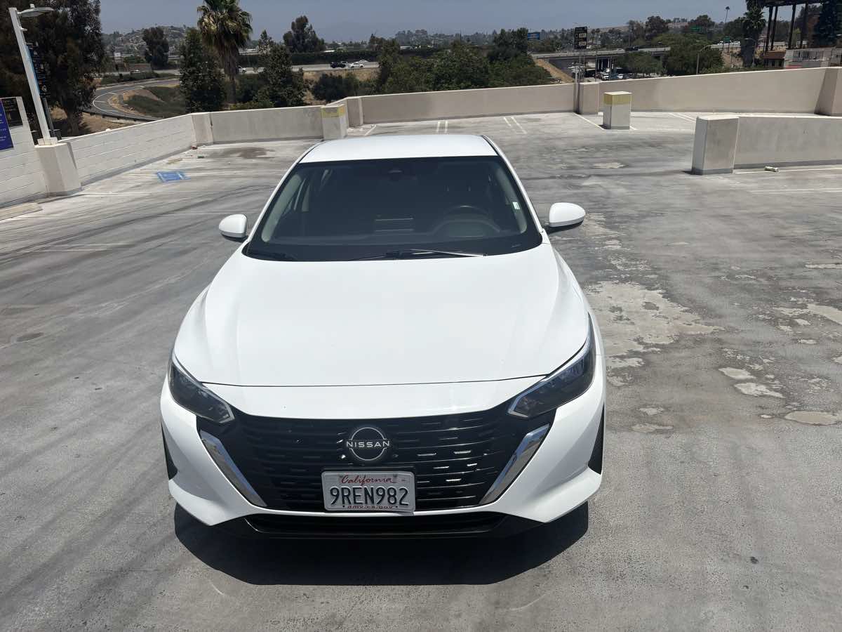 Used 2024 Nissan Sentra SV FWD image 6