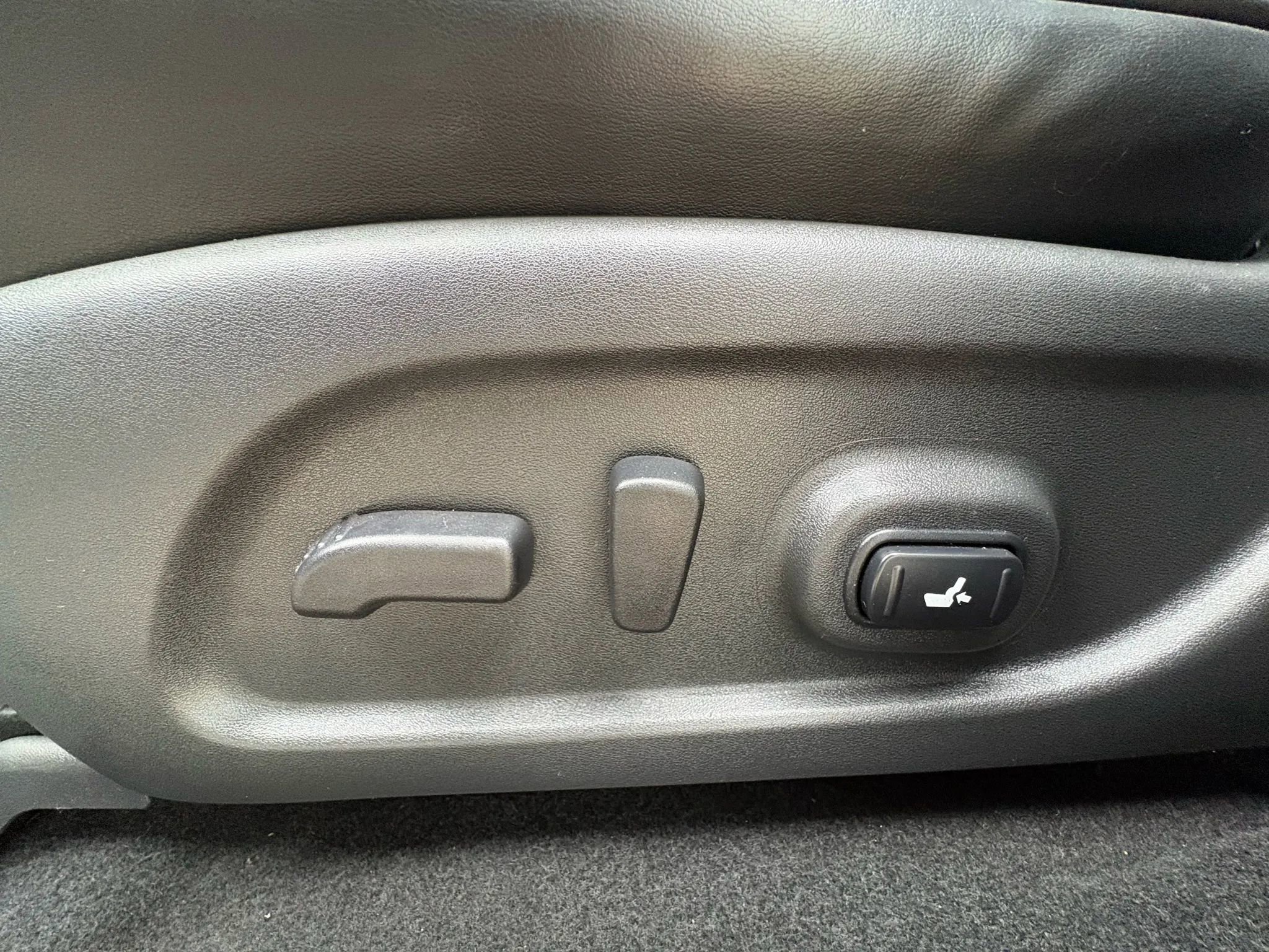 Used 2014 INFINITI QX60 AWD Hybrid w/ HEV Deluxe Touring Package image 11