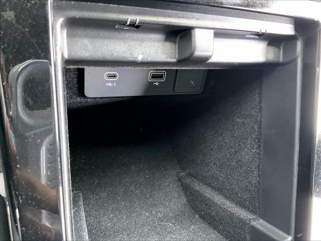 Used 2023 Land Rover Range Rover Evoque R-Dynamic SE AWD/4WD image 26