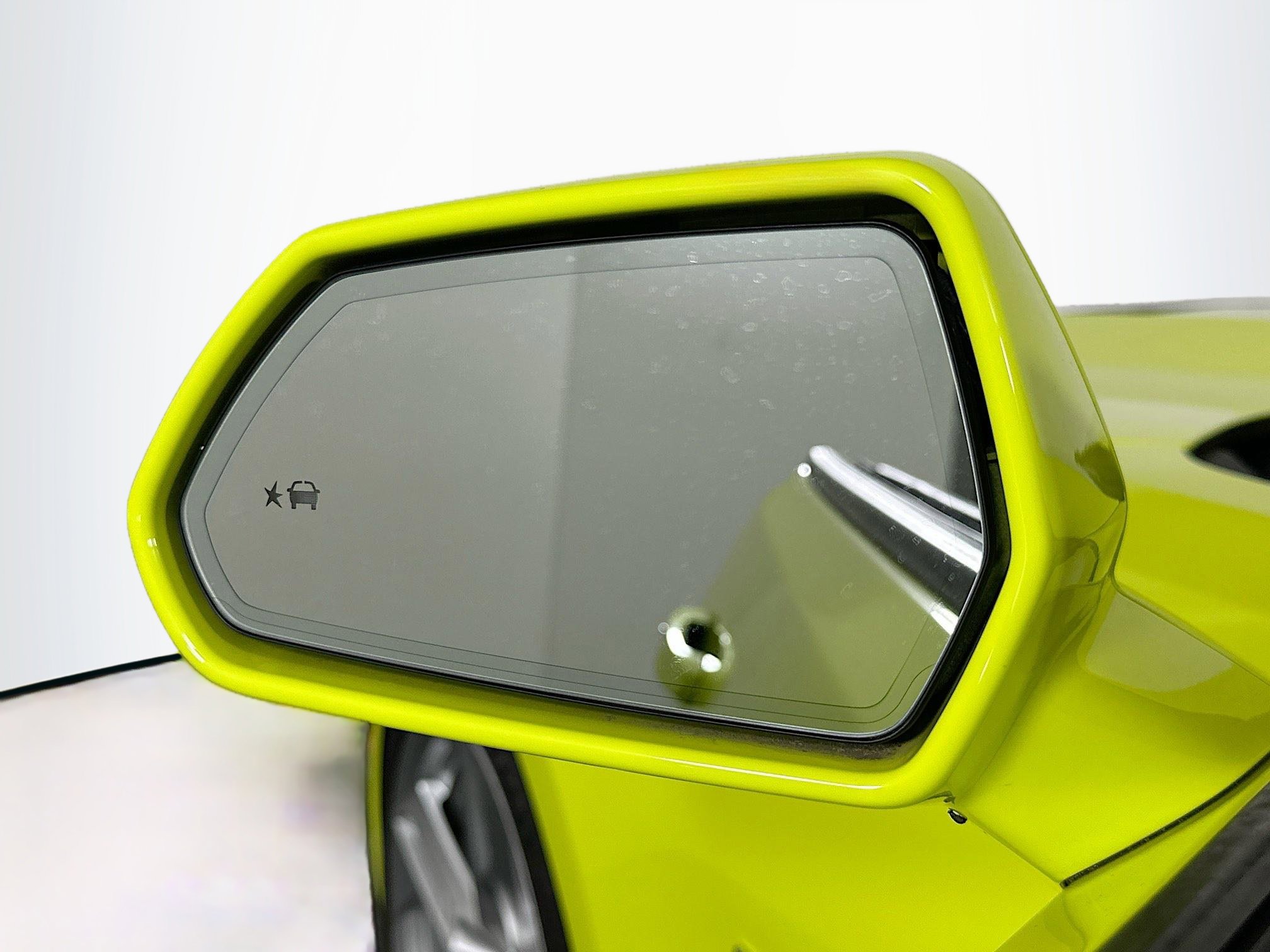 Used 2021 Chevrolet Camaro SS RWD image 16