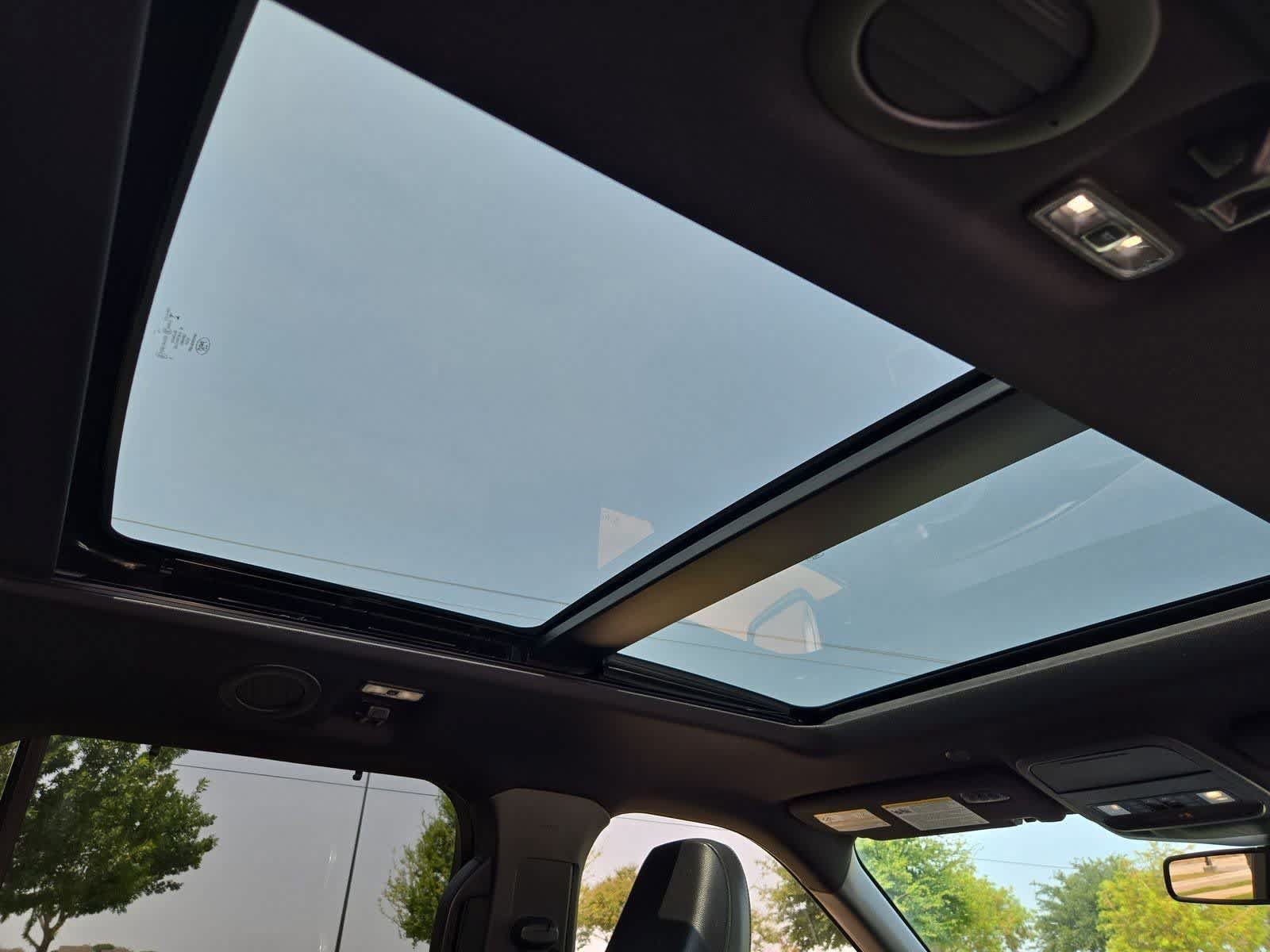Used 2020 Ford Explorer Limited RWD image 21