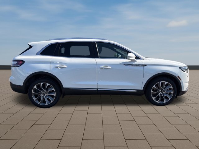Certified 2023 Lincoln Nautilus Reserve AWD/4WD image 8