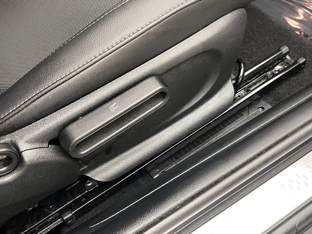 Used 2018 MINI Cooper S image 33