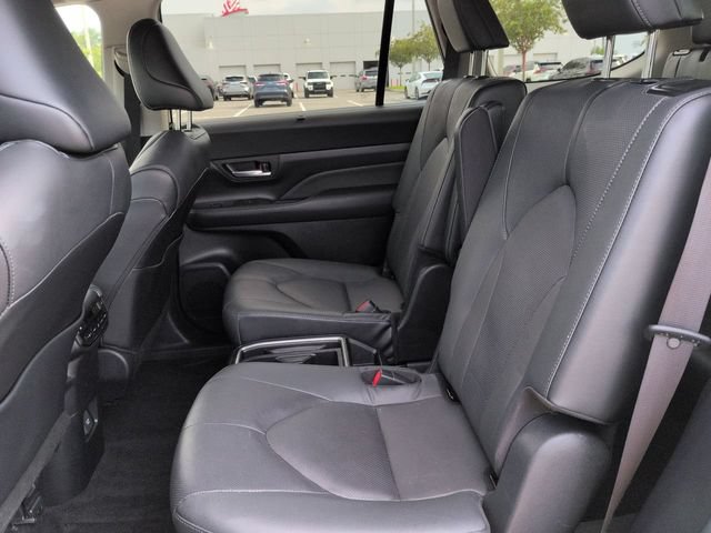 Certified 2024 Toyota Grand Highlander FWD image 14