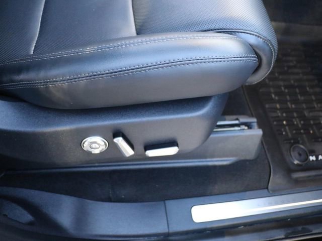 Used 2025 Lincoln Navigator L Reserve w/ Jet Appearance Package image 10