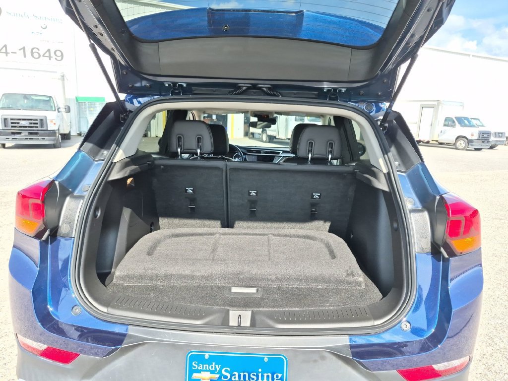 Used 2023 Buick Encore GX Preferred w/ Cold Weather Comfort Package AWD/4WD image 27