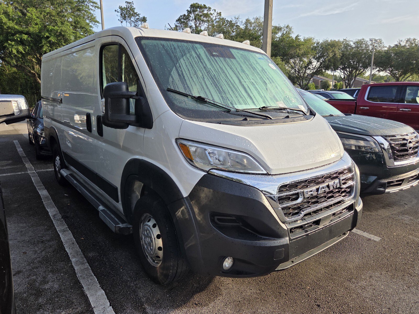 Used 2023 RAM ProMaster 2500 FWD image 2