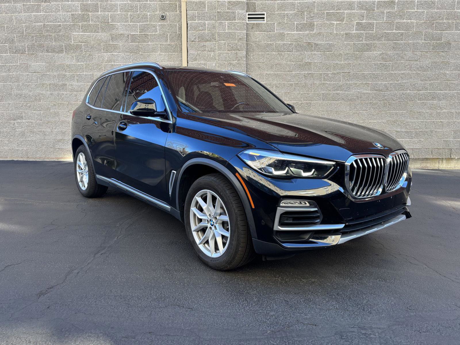 Used 2020 BMW X5 xDrive40i w/ Convenience Package image 1