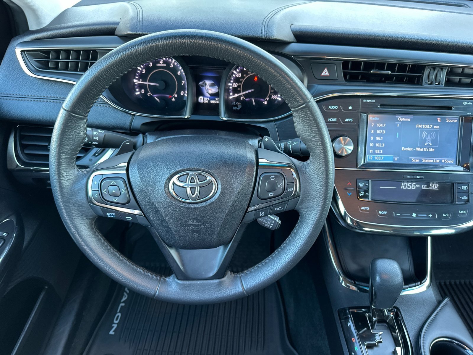 Used 2018 Toyota Avalon XLE Plus image 14