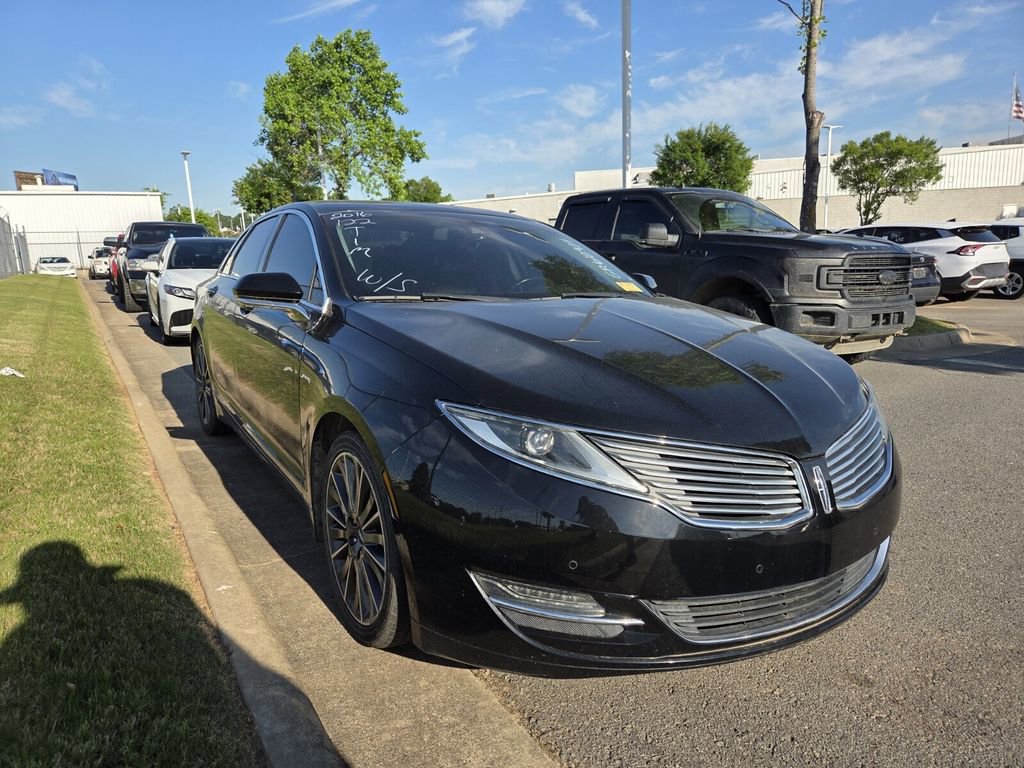 Used 2016 Lincoln MKZ w/ Equipment Group 300A Reserve FWD image 3