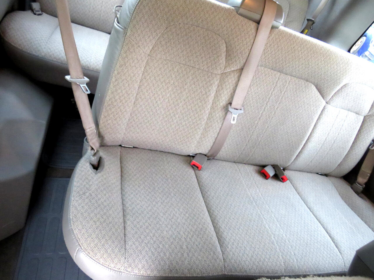 Used 2018 Chevrolet Express 3500 LT w/ LT Preferred Equipment Group RWD image 17