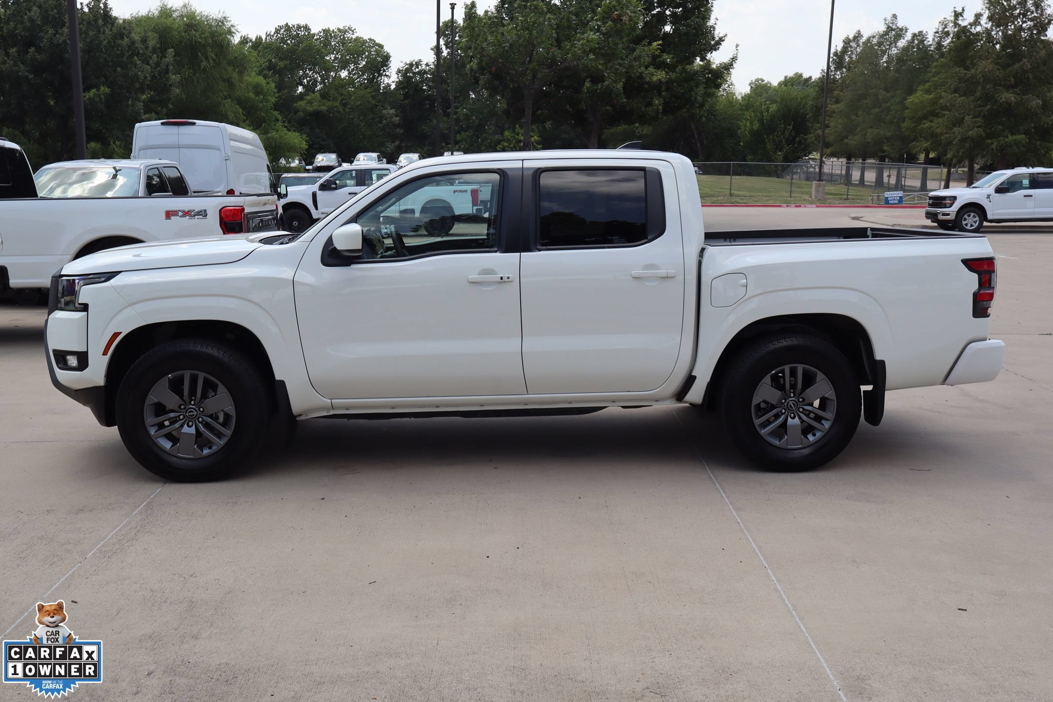Used 2025 Nissan Frontier SV w/ SV Convenience Package RWD image 7