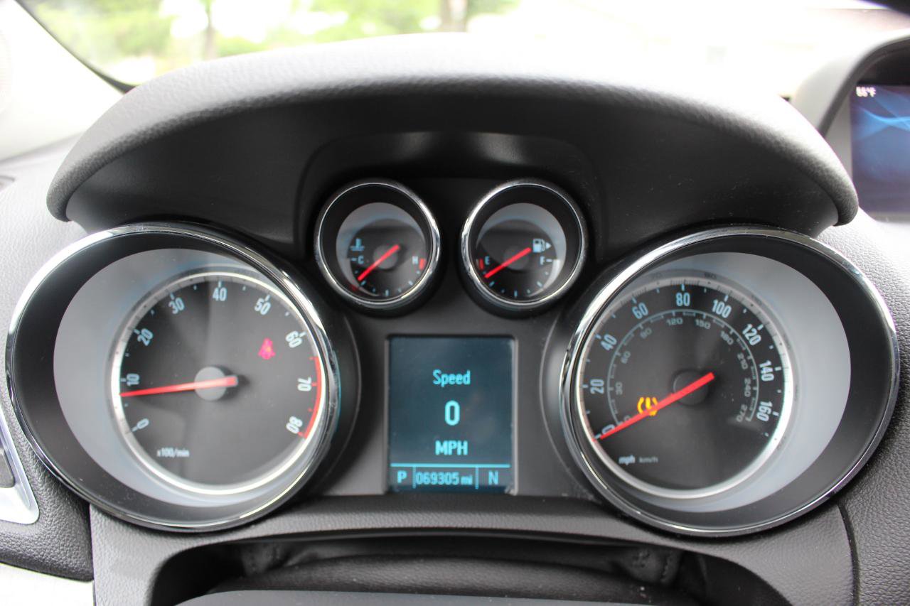 Used 2016 Buick Encore Convenience FWD image 21